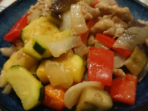 ズッキーニなすパプリカ夏野菜と豚肉のカポナータ♡